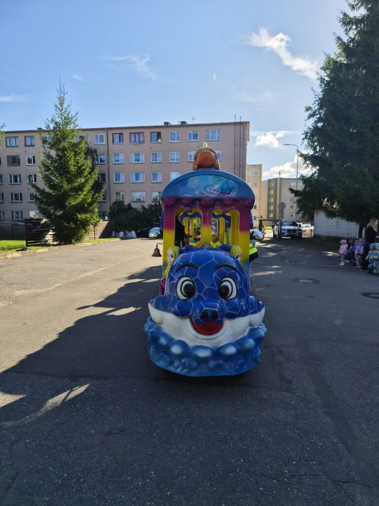 726bb83d-46e0-40c3-bf07-d9292d724aa8