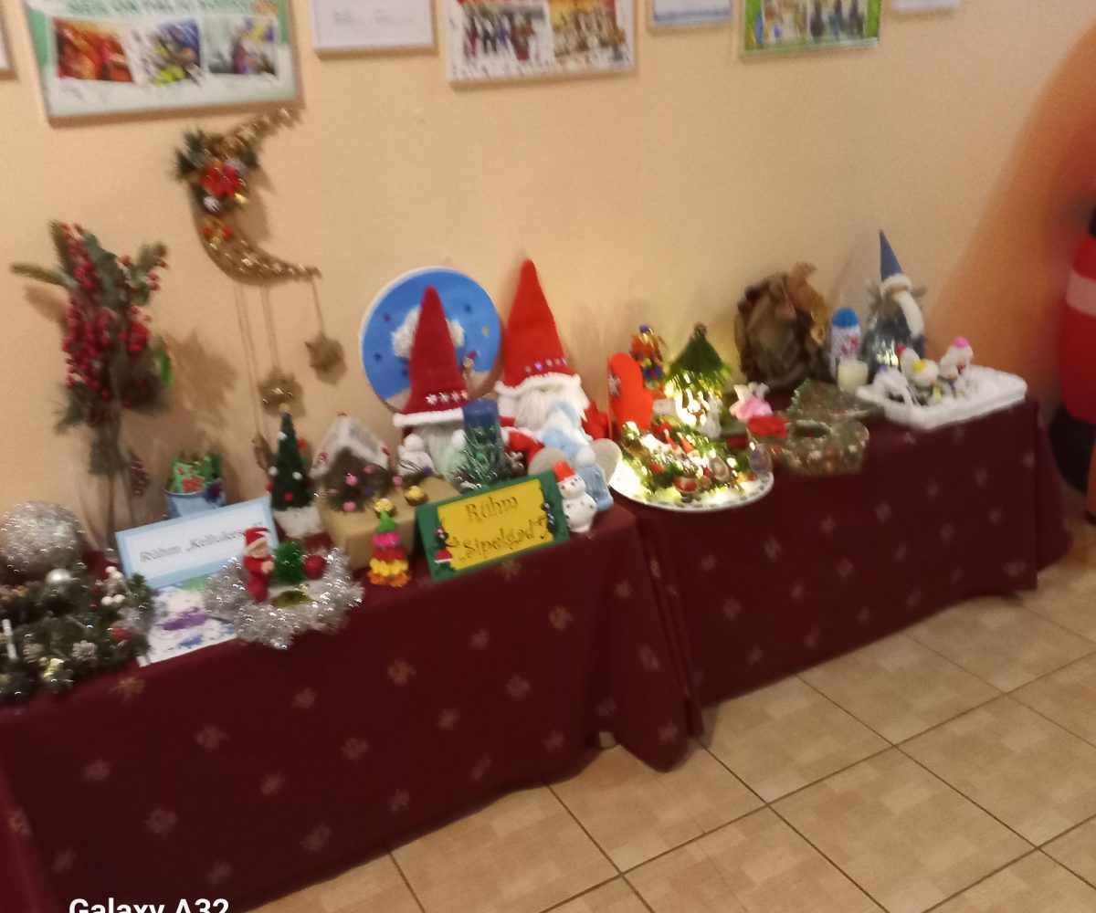 1248ff49-ad62-40b7-8945-5b2d1f414e00